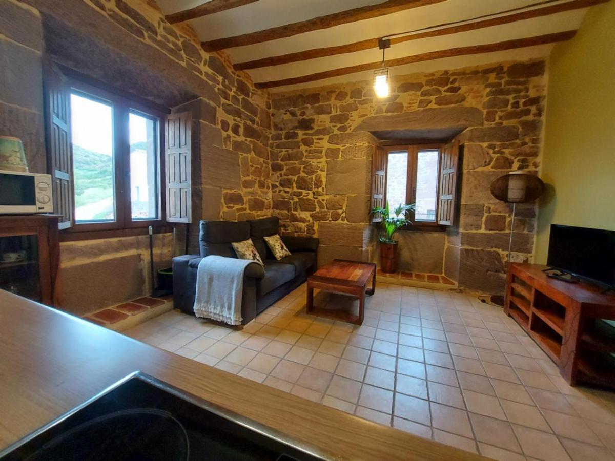 Hostal Rural Ioar Sorlada Buitenkant foto