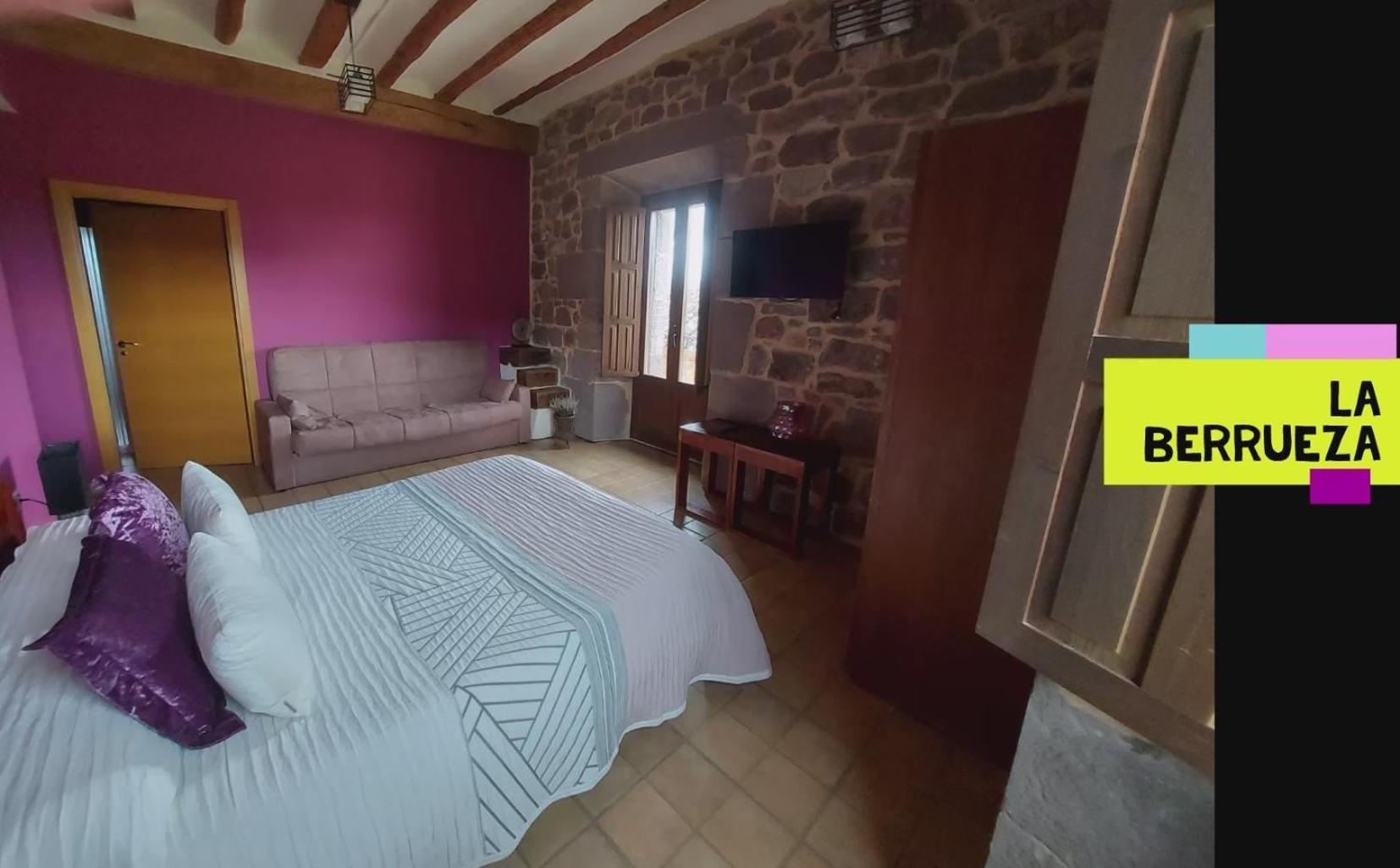 Hostal Rural Ioar Sorlada Buitenkant foto